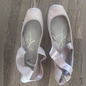 Jessica Simpson Women's Pink Ribbon Loafers